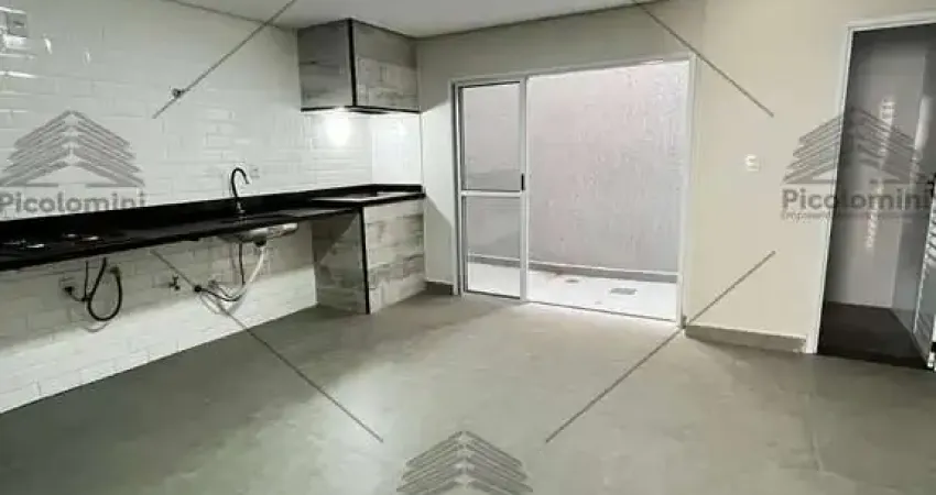 Sobrado a venda na Vila Carrão de 244m², 3 quartos, 3 suítes, 4 banheiros, lavanderia, área de serviço, varanda, jardim de inverno, 4 vagas de garagem