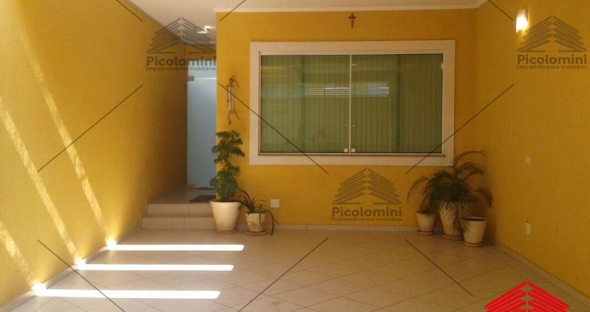 Sobrado de alto padrão a venda e locação com 3 quartos, 1 suíte e 4 vagas na Mooca 240 m²