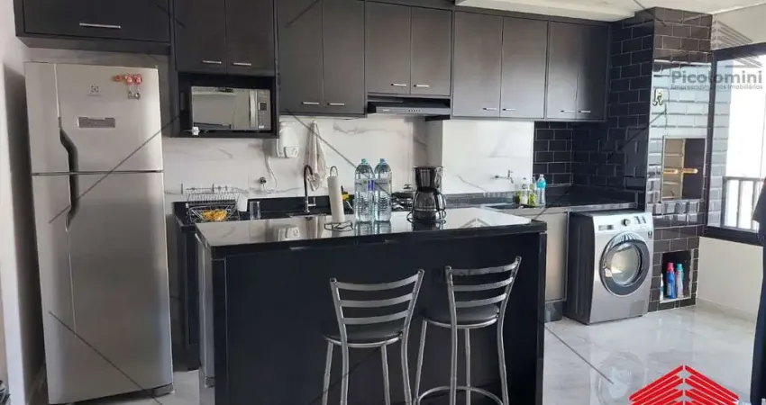 Apartamento à venda no Brás no Piscine Station Resort com  com 2 quartos, sala 2 ambientes, Varanda Gourmet, 1 banheiro, 1 vaga. lazer de clube