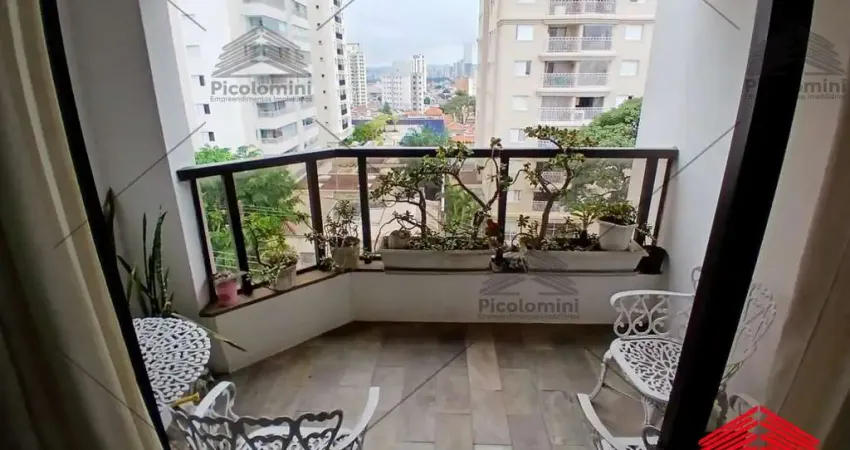 Apartamento a venda na Mooca, 142 m², 3 quartos (1 suíte), lavabo, 2 vagas demarcadas, lazer completo, piscina, 2 sacadas, repleto de armários