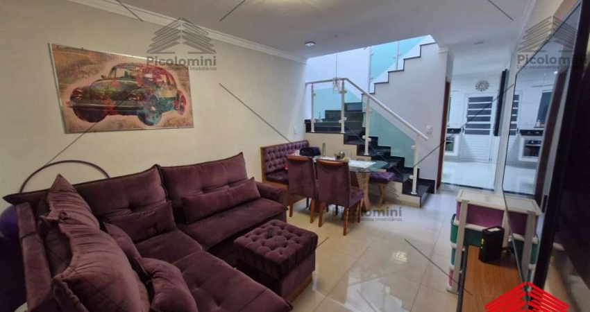 Sobrado à venda na Vila Prudente, 2 quartos, 2 suítes, Varanda, lavabo 3 banheiros, 2 vagas, 90m². 700 metros do Monotrilho