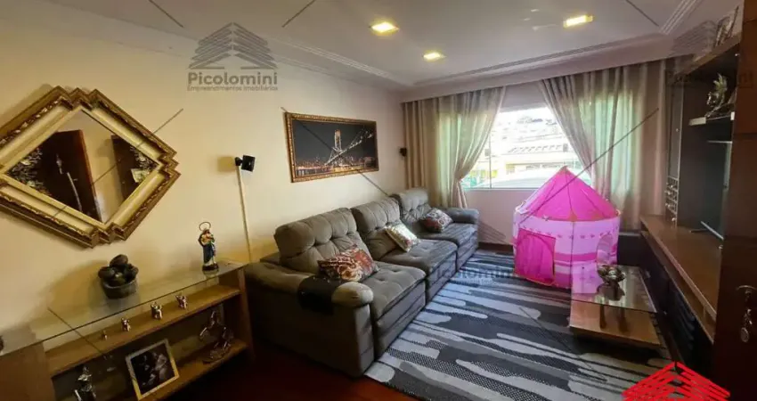 Sobrado a venda com 225m² no olímpico em são caetano, com energia solar, 3 dorms (1 suíte),  ar condicionado, churrasqueira e vaga para 2 carros.