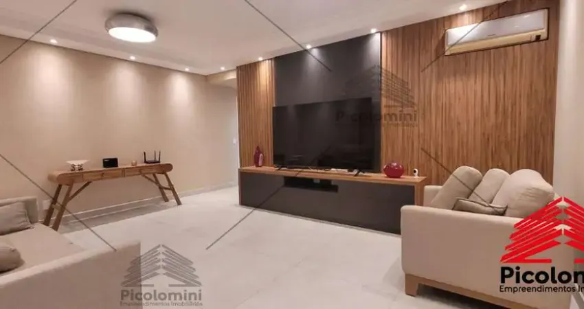 Apartamento, lazer completo na ponta da praia, varanda, móveis planejados, porcelanato, ar condicionado, fechadura eletrônica.