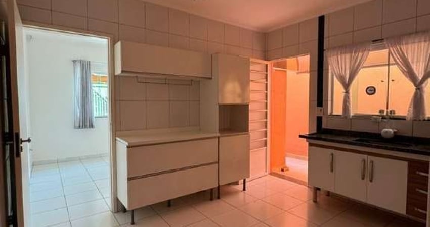 Casa para locação em Atibaia -Sp , a 3 minutos do centro