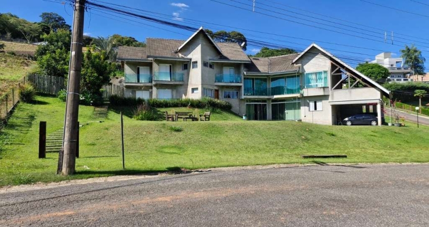 Imperdível: Casa à venda em Bragança Paulista-SP, Condomínio Jardim das Palmeiras - 7 quartos, 6 suítes, 3 salas, 9 banheiros!