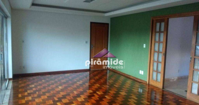 Casa com 3 dormitórios à venda, 323 m² por R$ 970.000,00 - Monte Castelo - São José dos Campos/SP