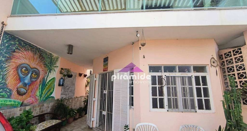 Casa com 3 dormitórios à venda, 270 m² por R$ 740.000,00 - Massaguaçu - Caraguatatuba/SP