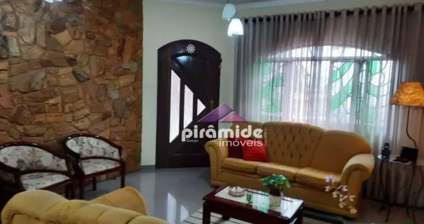 Casa com 3 dormitórios à venda, 244 m² por R$ 820.000,00 - Vila Antônio Augusto Luiz - Caçapava/SP