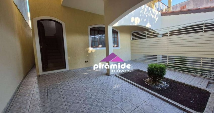 Casa com 3 dormitórios para alugar, 160 m² por R$ 3.007,53/mês - Vila Tesouro - São José dos Campos/SP
