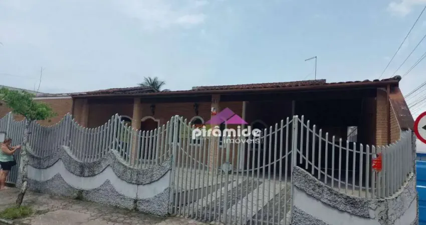 Casa com 4 dormitórios à venda, 212 m² por R$ 1.399.000,00 - Centro - Caraguatatuba/SP