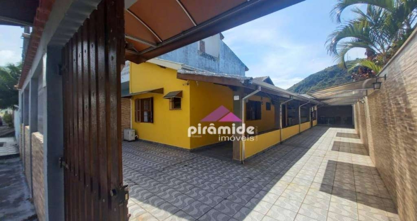 Casa à venda, 147 m² por R$ 640.000,00 - Sumaré - Caraguatatuba/SP