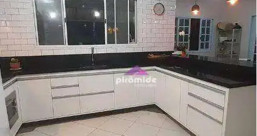 Casa com 3 dormitórios à venda, 250 m² por R$ 760.000,00 - Martim de Sá - Caraguatatuba/SP
