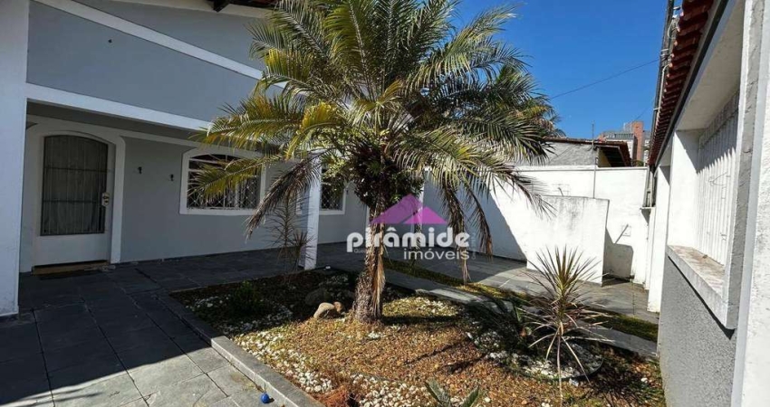 Casa à venda, 208 m² por R$ 650.000,00 - Jardim Britânia - Caraguatatuba/SP