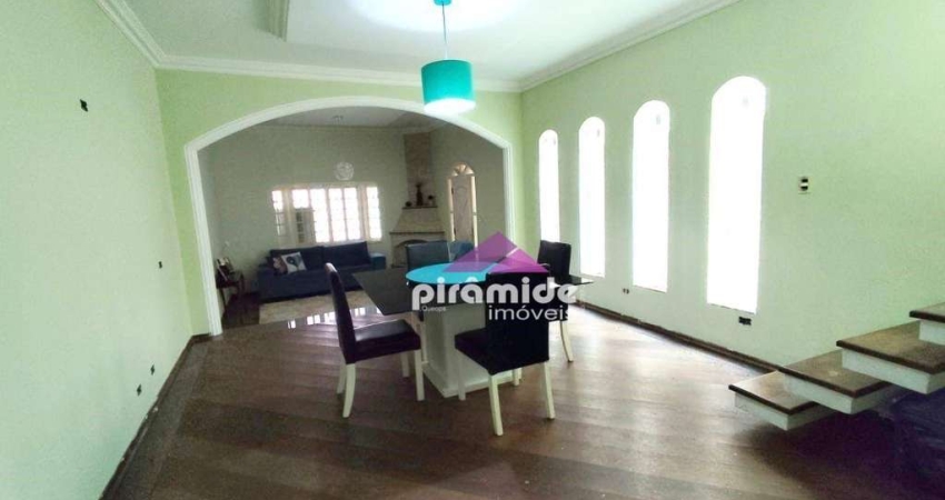 Casa à venda, 303 m² por R$ 650.000,00 - Cidade Morumbi - São José dos Campos/SP