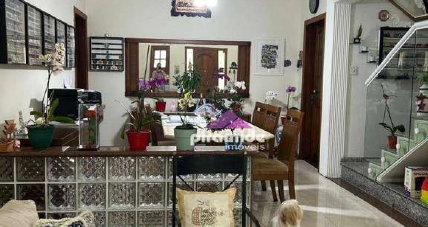 Sobrado com 5 dormitórios à venda, 360 m² por R$ 2.000.000,00 - Indaiá - Caraguatatuba/SP