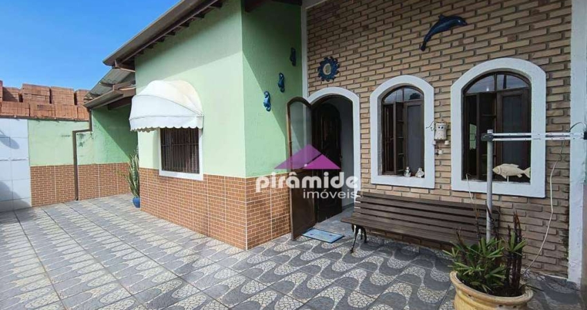 Casa com 3 dormitórios à venda, 107 m² por R$ 590.000,00 - Praia das Palmeiras - Caraguatatuba/SP