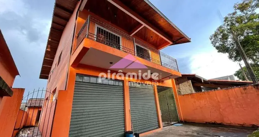 Casa com 3 dormitórios à venda, 300 m² por R$ 750.000,00 - Parque Novo Horizonte - São José dos Cam