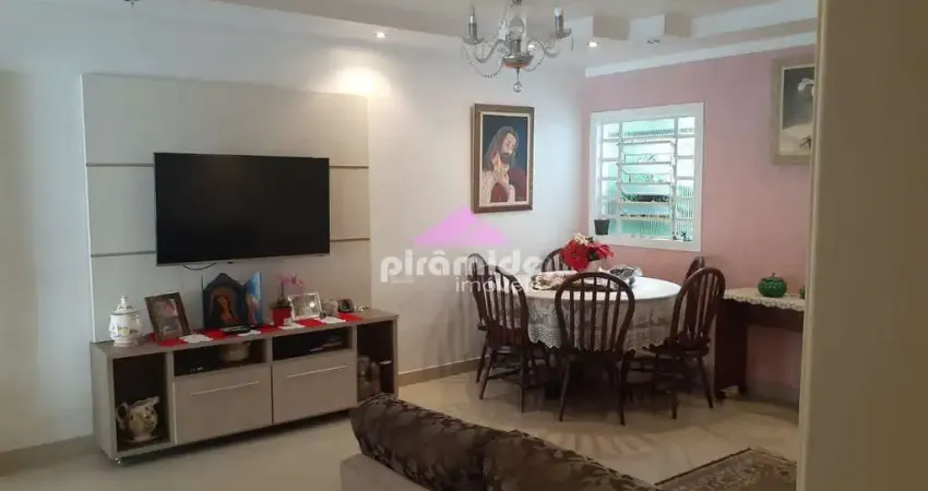 Casa com 3 dormitórios à venda, 250 m² por R$ 750.000,00 - Jardim Augusta - São José dos Campos/SP
