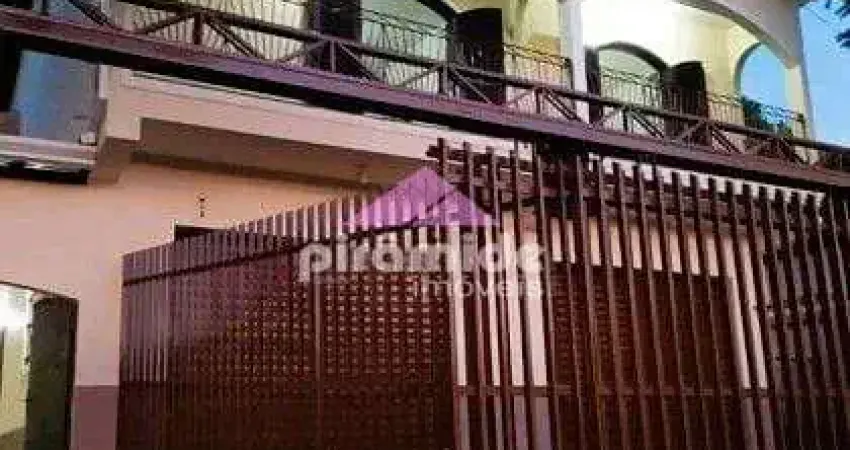 Casa à venda, 175 m² por R$ 750.000,00 - Vila Tesouro - São José dos Campos/SP