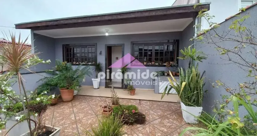 Casa à venda, 153 m² por R$ 625.000,00 - Parque Residencial Santo André - Caçapava/SP