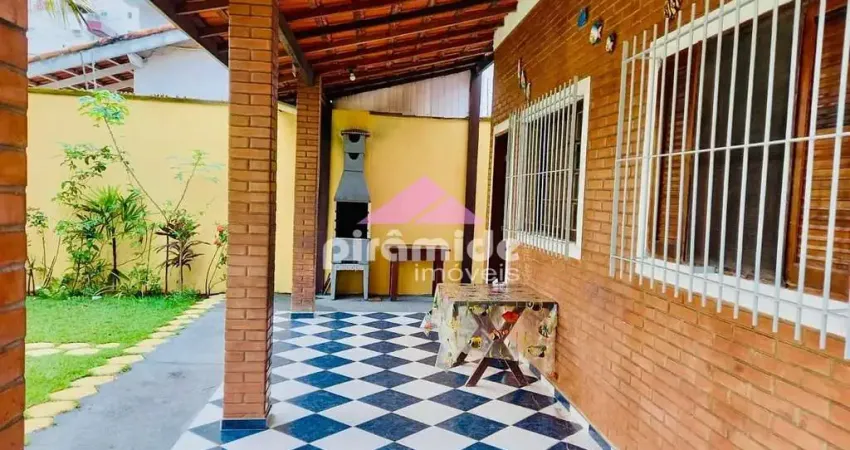 Casa com 3 dormitórios à venda, 250 m² por R$ 690.000,00 - Martim de Sá - Caraguatatuba/SP