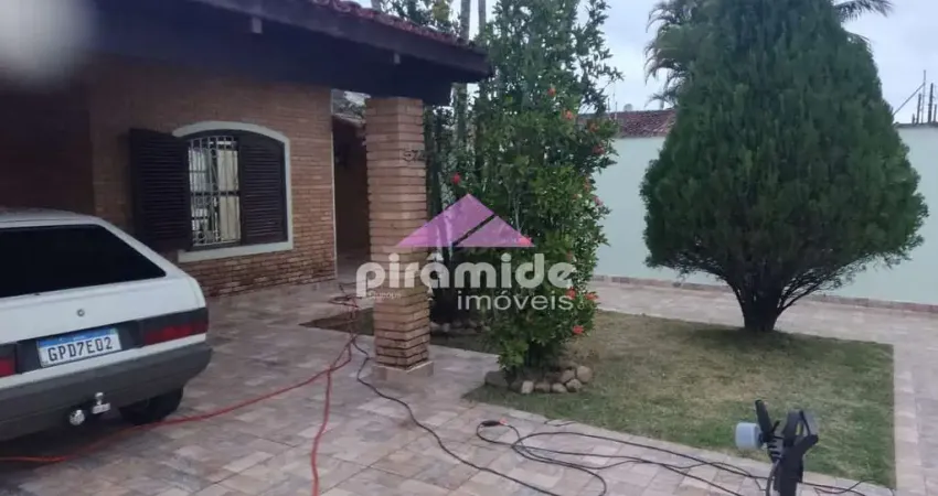Casa com 3 dormitórios à venda, 161 m² por R$ 750.000,00 - Martim de Sá - Caraguatatuba/SP