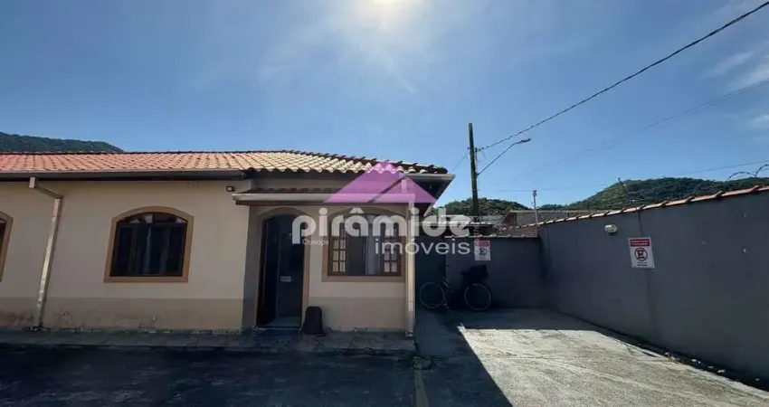 Casa com 2 dormitórios à venda, 60 m² por R$ 460.000,00 - Martim de Sá - Caraguatatuba/SP