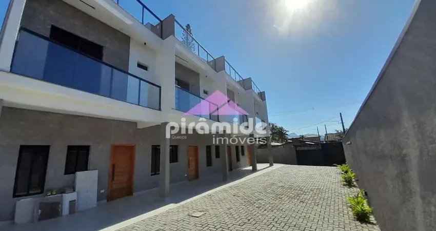 Casa com 2 dormitórios à venda, 148 m² por R$ 590.000,00 - Massaguaçu - Caraguatatuba/SP