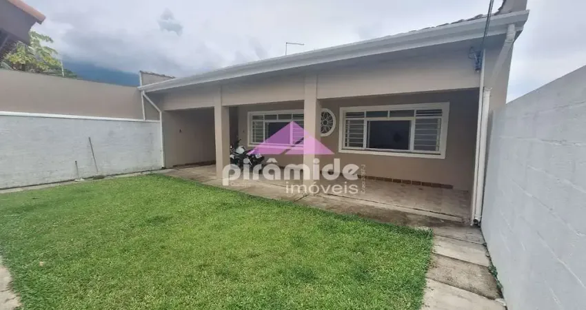 Casa com 3 dormitórios à venda, 152 m² por R$ 450.000,00 - Massaguaçu - Caraguatatuba/SP