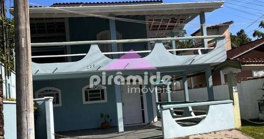 Casa à venda, 180 m² por R$ 530.000,00 - Massaguaçu - Caraguatatuba/SP