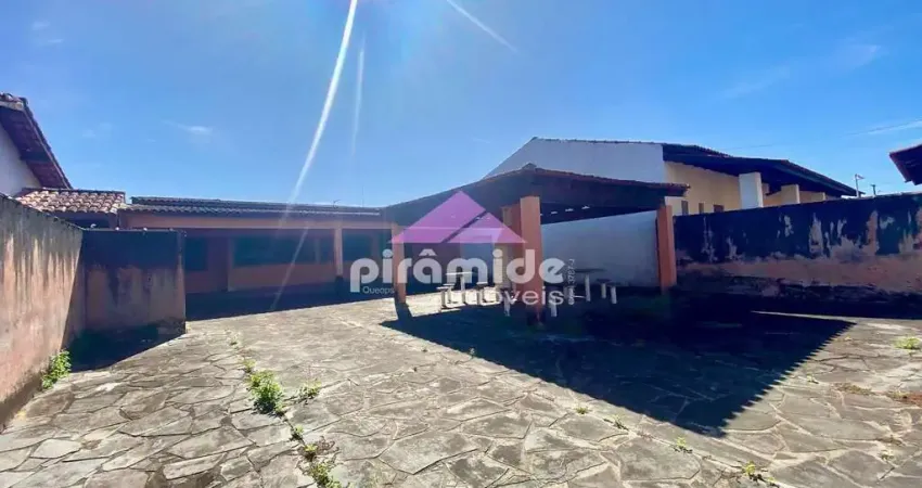 Casa com 3 dormitórios à venda, 172 m² por R$ 530.000,00 - Pontal de Santa Marina - Caraguatatuba/S