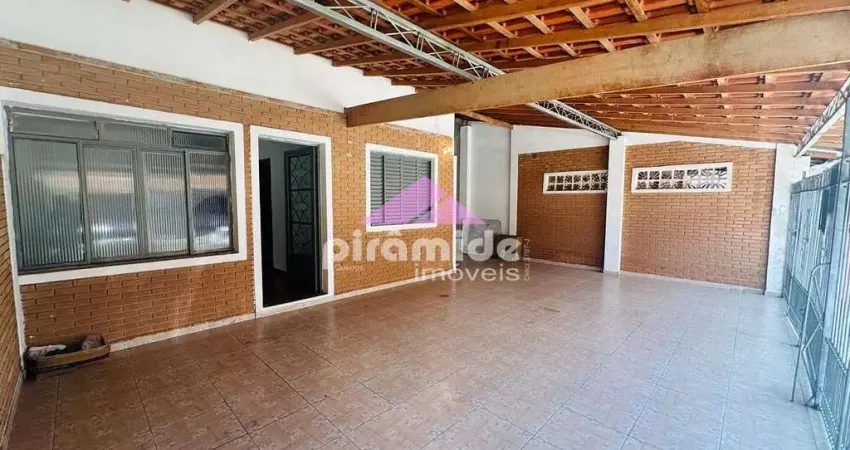 Casa com 4 dormitórios à venda, 205 m² por R$ 590.000,00 - Bosque dos Eucaliptos - São José dos Cam