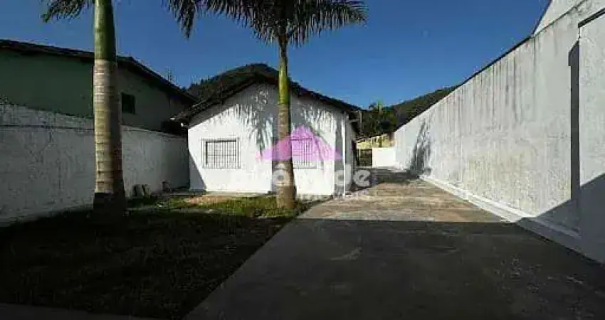 Casa com 2 quartos à venda no Jardim Casa Branca, Caraguatatuba 