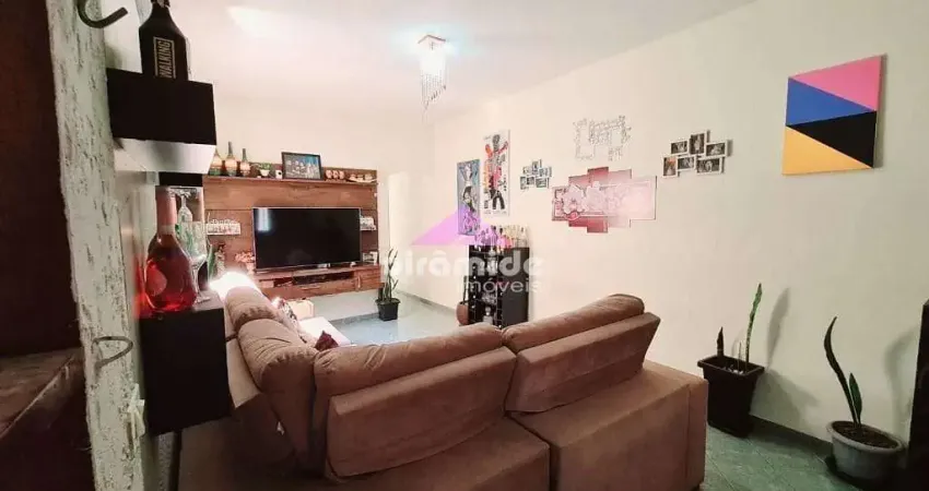 Casa com 3 dormitórios, 1 suíte com hidromassagem à venda, 158 m² por R$ 450.000 - Residencial Uni