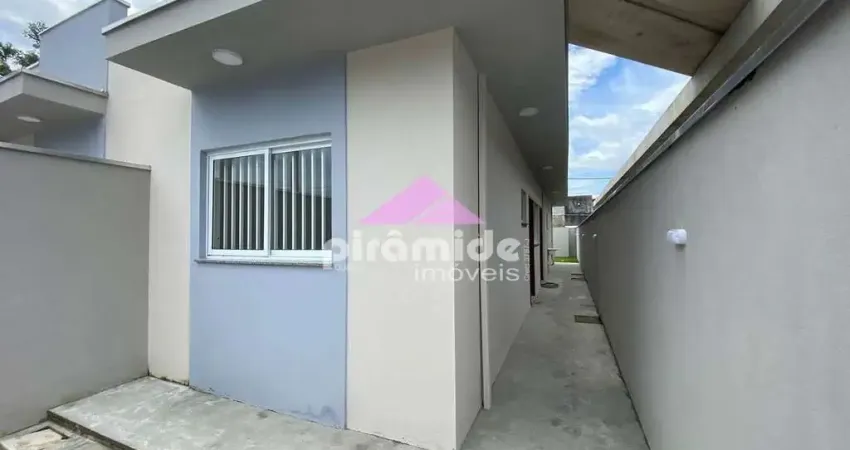 Casa à venda, 70 m² por R$ 375.000,00 - Massaguaçu - Caraguatatuba/SP