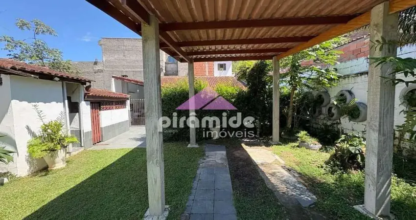 Casa com 2 dormitórios à venda, 102 m² por R$ 320.000,00 - Tinga - Caraguatatuba/SP