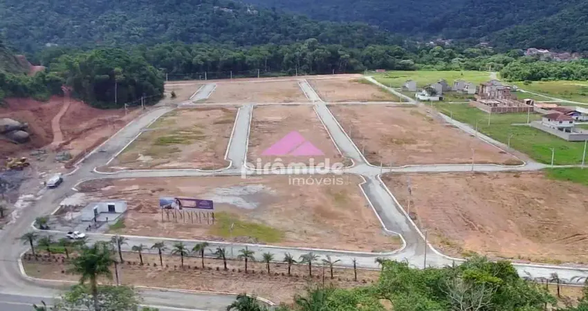 Terreno à venda, 360 m² por R$ 496.800,00 - Portão Vermelho - Paraty/RJ
