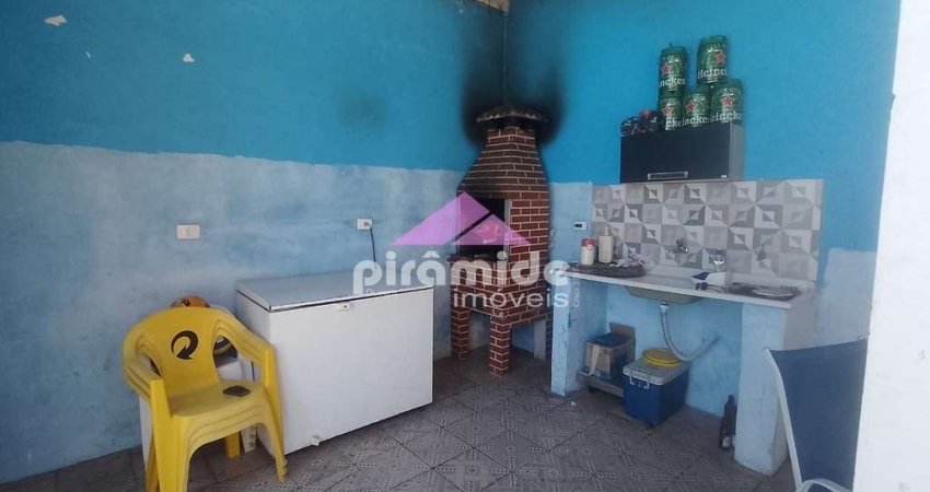Casa com 3 dormitórios à venda, 230 m² por R$ 890.000,00 - Praia das Palmeiras - Caraguatatuba/SP
