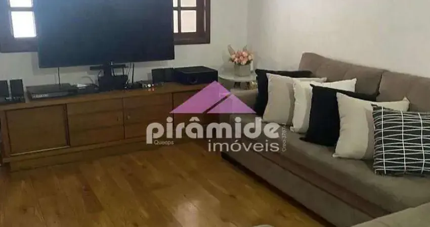 Casa com 3 dormitórios à venda, 250m² por R$ 910.000,00 - Vista Verde - São José dos Campos / SP
