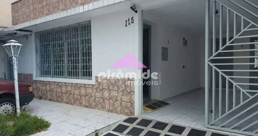 Casa com 7 dormitórios à venda, 218 m² por R$ 850.000,00 - Jardim Paulista - São José dos Campos/SP