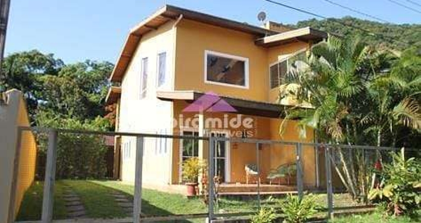 Casa com 4 dormitórios à venda, 267 m² por R$ 980.000,00 - Martim de Sá - Caraguatatuba/SP