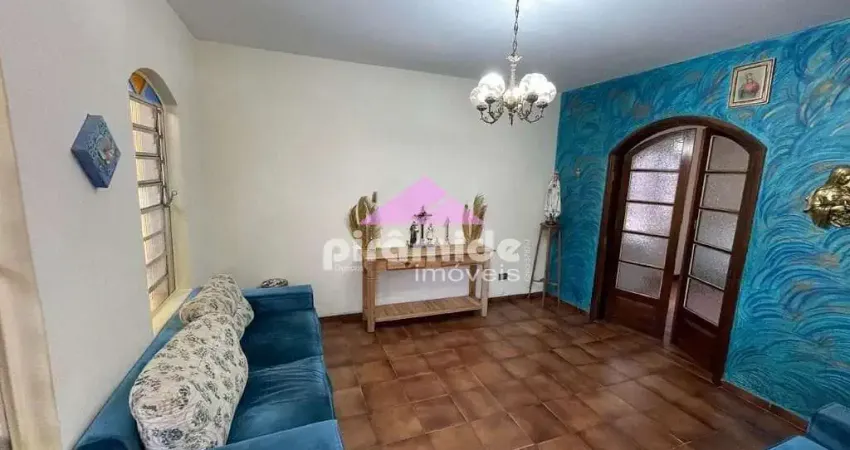 Casa com 4 dormitórios à venda, 211 m² por R$ 890.000,00 - Vila Nair - São José dos Campos/SP