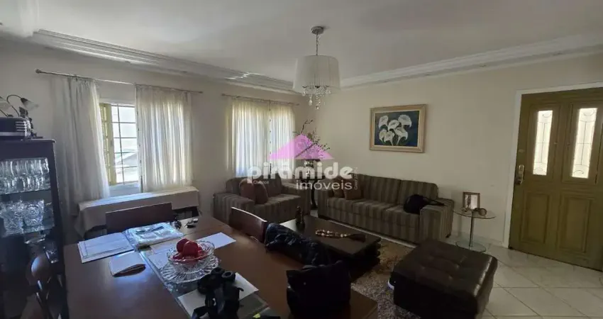Casa com 3 dormitórios à venda, 154 m² por R$ 1.165.000,00 - Jardim das Indústrias - São José dos C