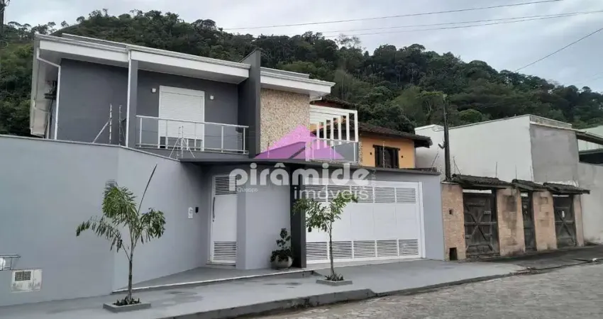 Casa com 5 dormitórios à venda, 373 m² por R$ 1.690.000,00 - Sumaré - Caraguatatuba/SP