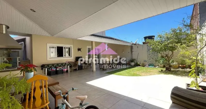 Casa com 3 dormitórios à venda, 204 m² por R$ 1.700.000,00 - Urbanova - São José dos Campos/SP