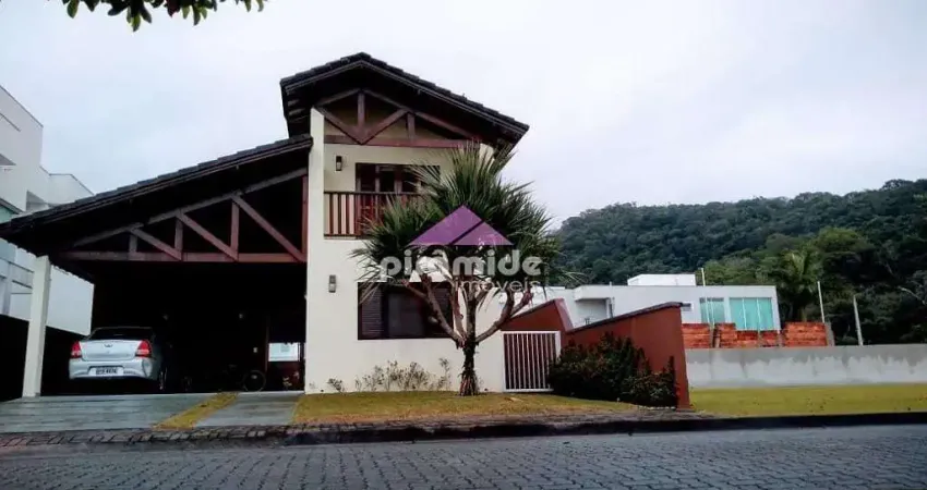 Casa com 4 dormitórios à venda, 290 m² por R$ 2.000.000,00 - Costa Nova - Caraguatatuba/SP