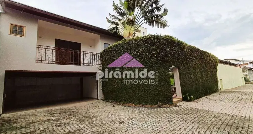 Casa com 4 dormitórios à venda, 286 m² por R$ 1.600.000,00 - Jardim das Indústrias - São José dos C