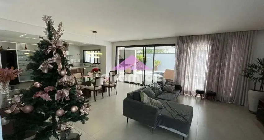 Sobrado com 3 suítes à venda, 360m² por R$ 3.100.000,00 - Urbanova - São José dos Campos / SP