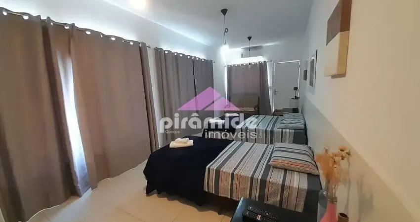 Kitnet com 1 dormitório para alugar, 33 m² por R$ 1.900,00/mês - Centro - Caraguatatuba/SP