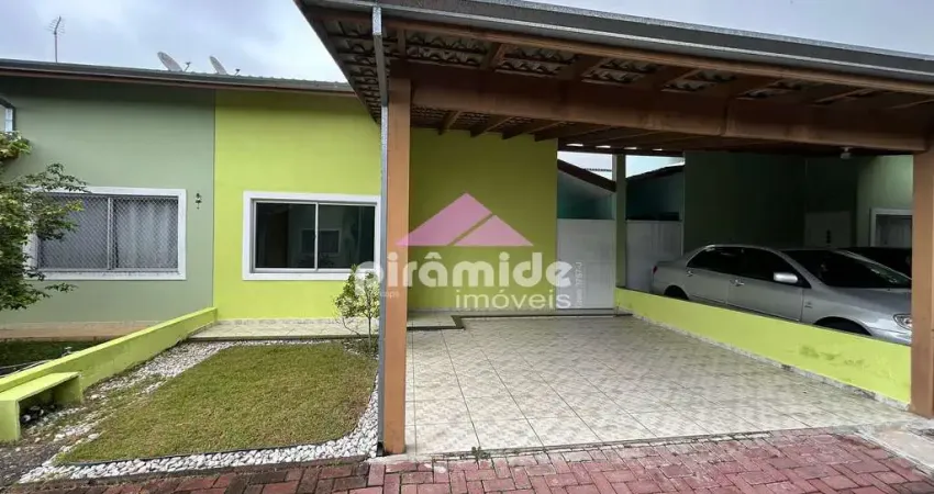 Casa no bairro Cidade Salvador no Condomínio Esplanada Nobre em Jacareí